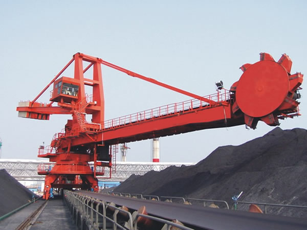 回轉(zhuǎn)支承與普通軸承的軸承相比有哪些優(yōu)點?詳解其應(yīng)用 回轉(zhuǎn)支承與普通軸承的軸承相比有哪些優(yōu)點?詳解其應(yīng)用